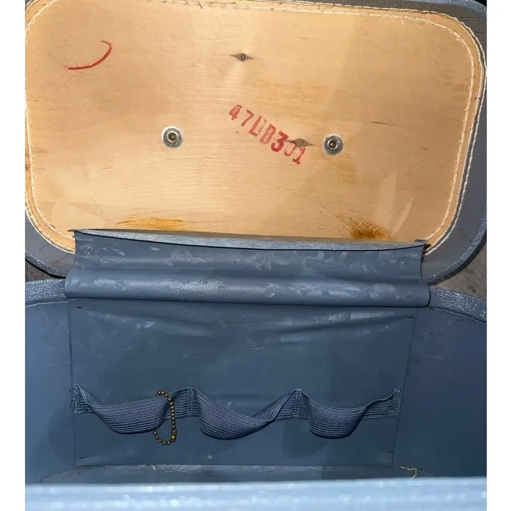 Vintage 1950s Starline Blue Train Case Vanity Cosmetic Luggage MCM Baltimore